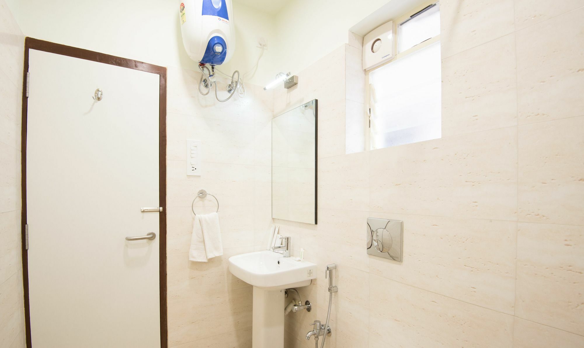 Treebo King'S Court Chandrasekharpur Bhubaneswar Ngoại thất bức ảnh