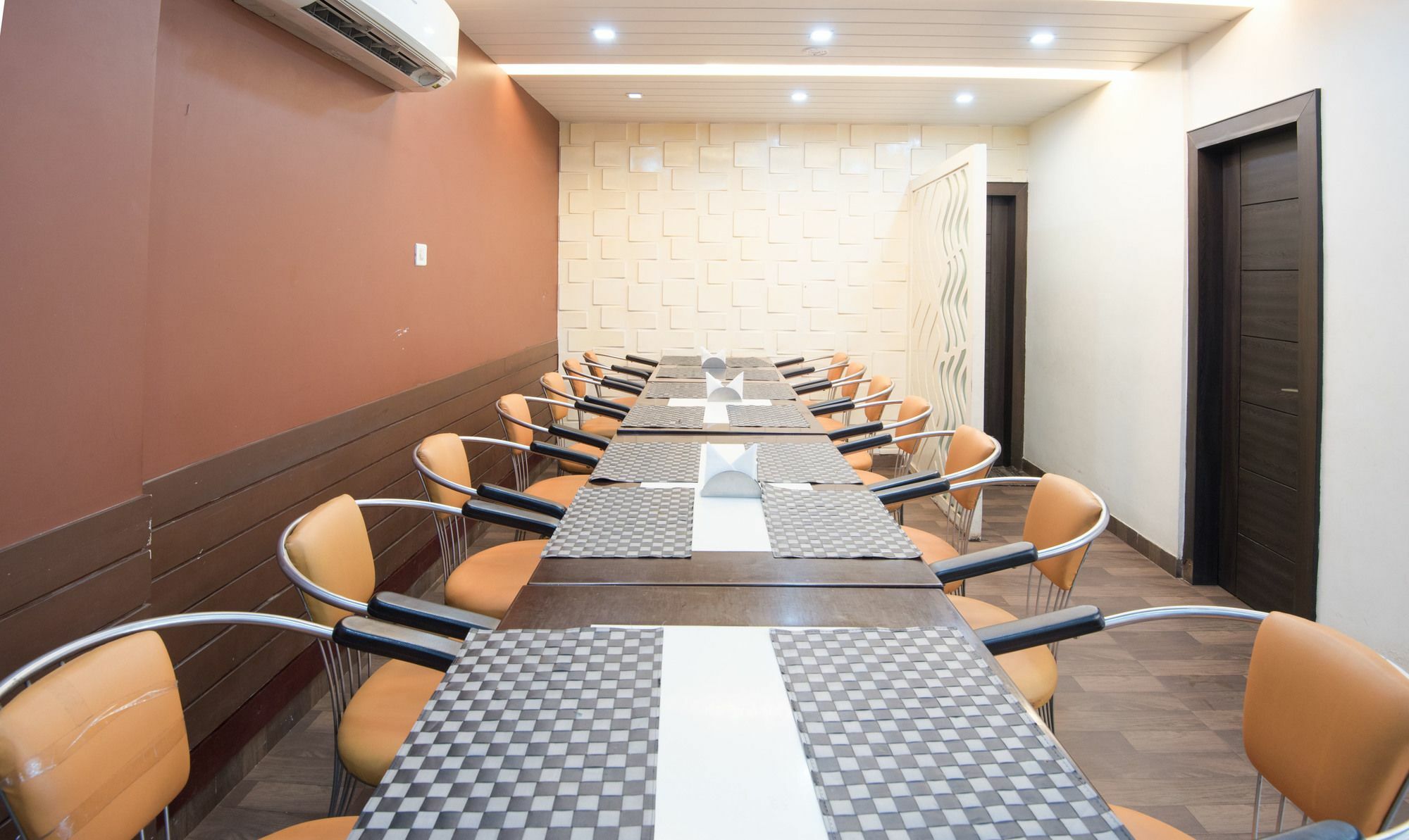 Treebo King'S Court Chandrasekharpur Bhubaneswar Ngoại thất bức ảnh