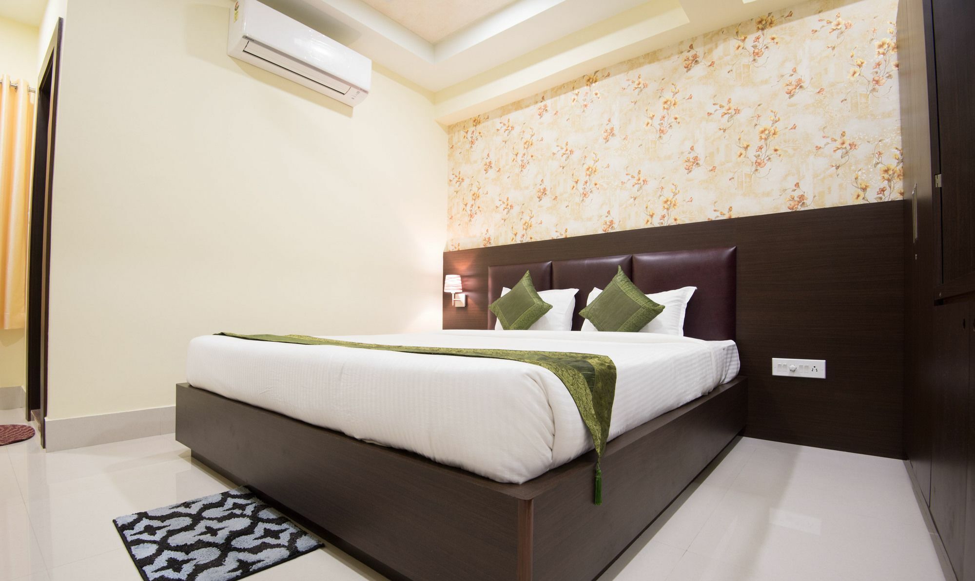 Treebo King'S Court Chandrasekharpur Bhubaneswar Ngoại thất bức ảnh